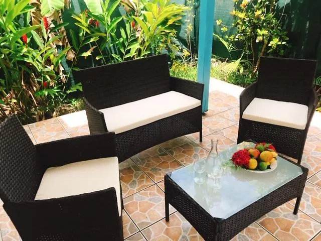 Hébergement de vacances Bungalows proche de la plage Le Gosier