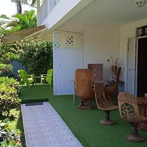 Appartement Chaleureux T2 En Bas De, Le Gosier (Grande-Terre)